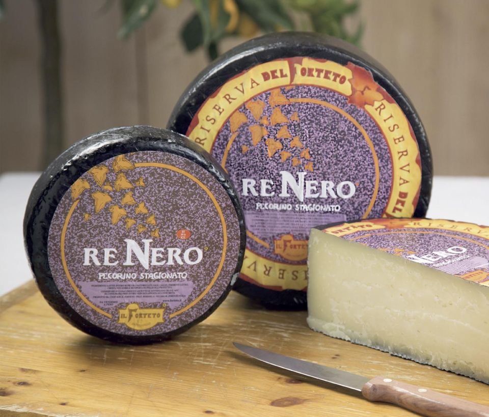 Pecorino Re Nero Grande Formaggio Media Stagionatura